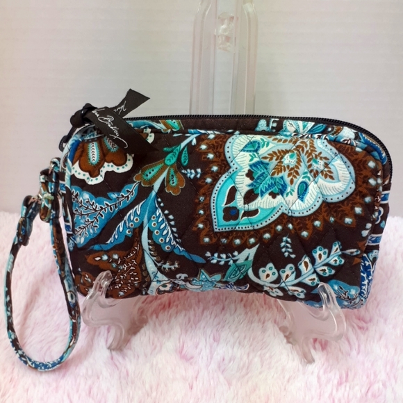 🎉Vera Bradley Wristlet - Picture 1 of 4